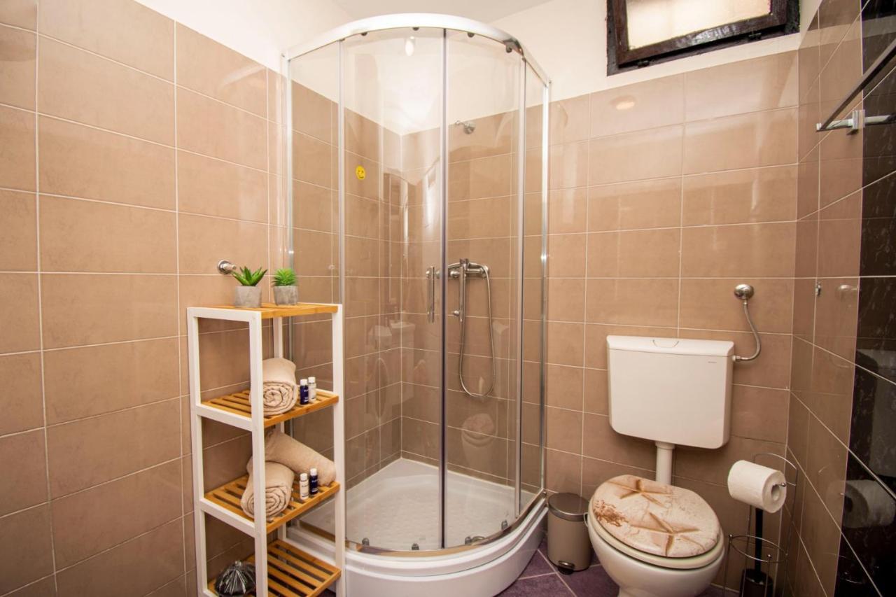 Oasis Apartment Пула Екстер'єр фото