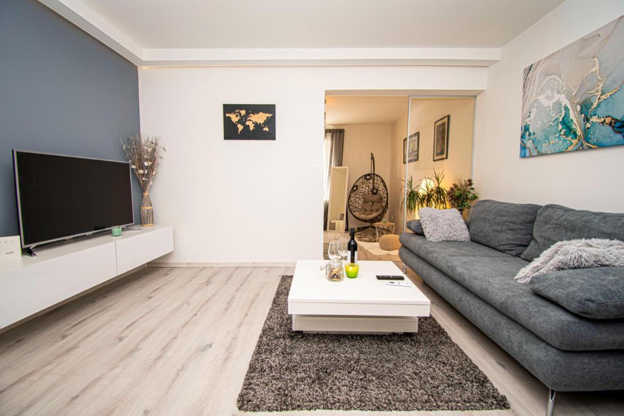 Oasis Apartment Пула Екстер'єр фото